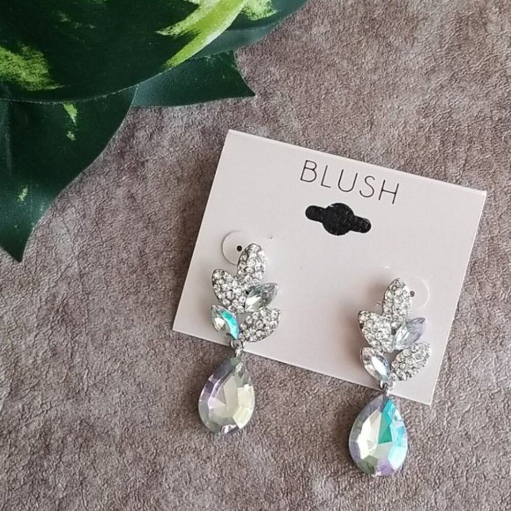 Blush silver toned rhinestone dangle post earrings NEW